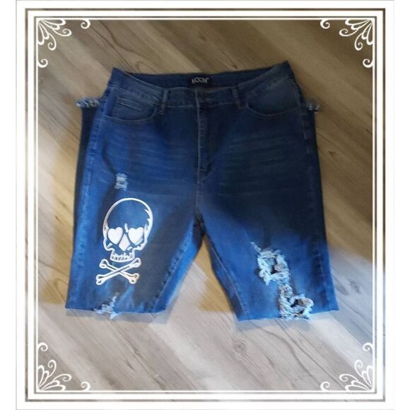 Trendy Skull Design Distressed Straight Leg Fringed Denim Jeans Sz XL - Picture 1 of 4